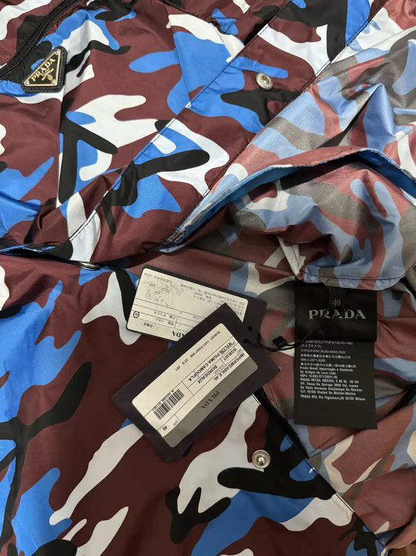 Prada Prada Color Block Logo Men's Raincoat Size US XL / EU 56 / 4 - 3 Thumbnail