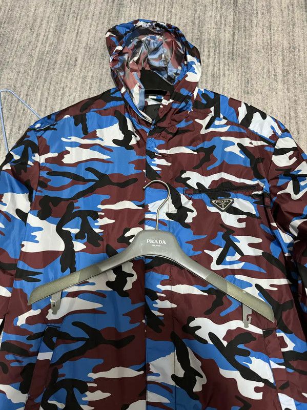 Prada Prada Color Block Logo Men's Raincoat Size US XL / EU 56 / 4 - 5 Thumbnail