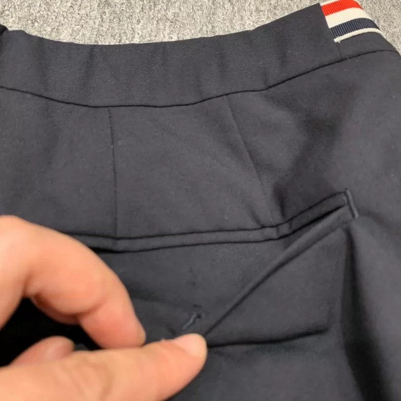 Thom Browne Thom Browne 4-Stripe Wool Shorts - dmc Size US 26 / EU 42 - 4 Thumbnail