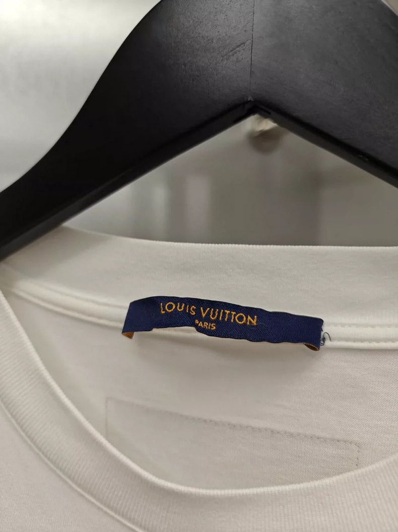 Louis Vuitton Louis Vuitton White Graphic Short Sleeve S - dmc Size US S / EU 44-46 / 1 - 3 Thumbnail