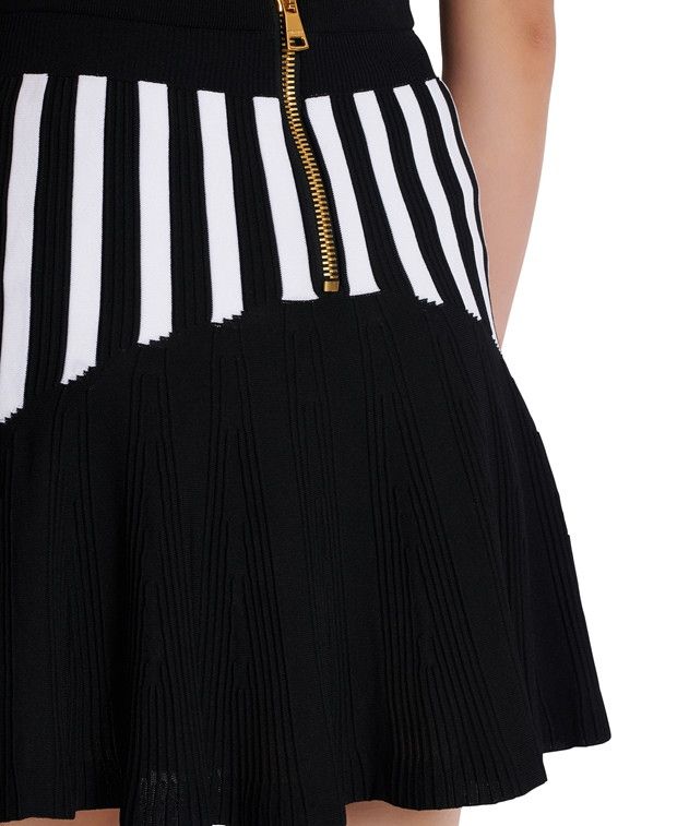 Balmain Miniskirt Size 34" / US 12 / IT 48 - 2 Thumbnail