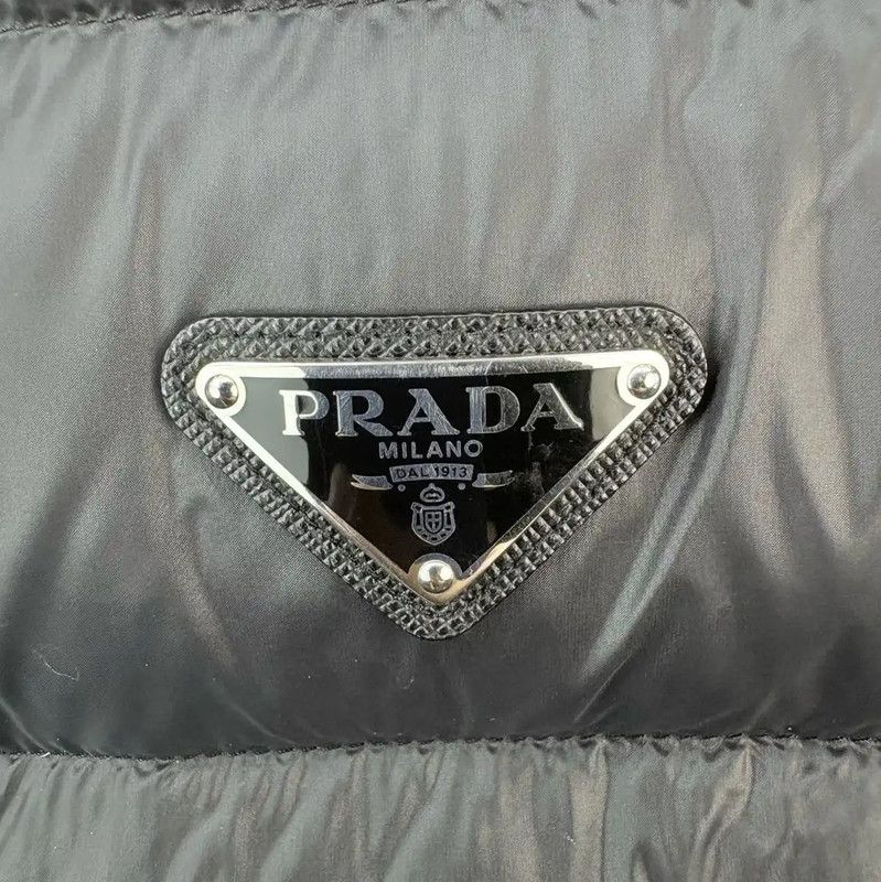 Prada Prada Black Men's Down Vest M Size Size US M / EU 48-50 / 2 - 4 Thumbnail