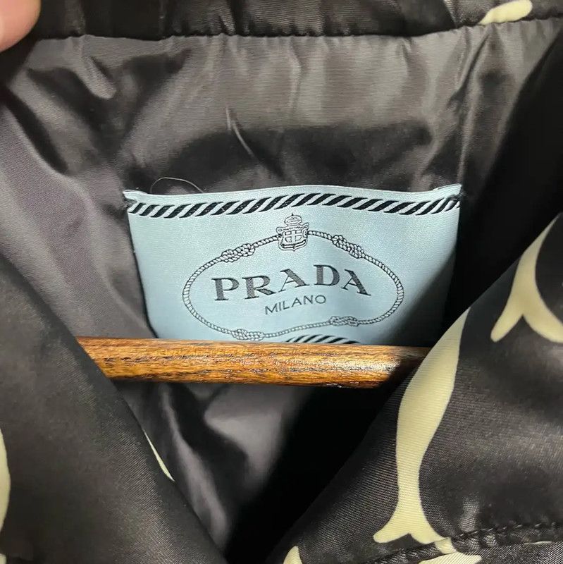 Prada Prada Black Short Sleeve Shirt with Unique Print Size US S / EU 44-46 / 1 - 3 Thumbnail