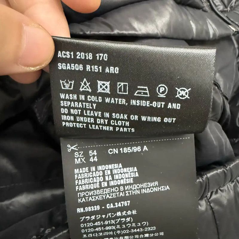 Prada Prada Black XL Men's Down Jacket Size US XL / EU 56 / 4 - 5 Thumbnail