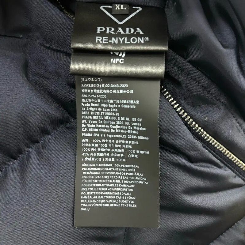 Prada Prada Men's Navy Puffer Vest Size US XL / EU 56 / 4 - 5 Thumbnail