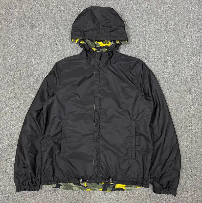 Prada Prada Camo Print Nylon Jacket for Men Size US L / EU 52-54 / 3 - 2 Thumbnail