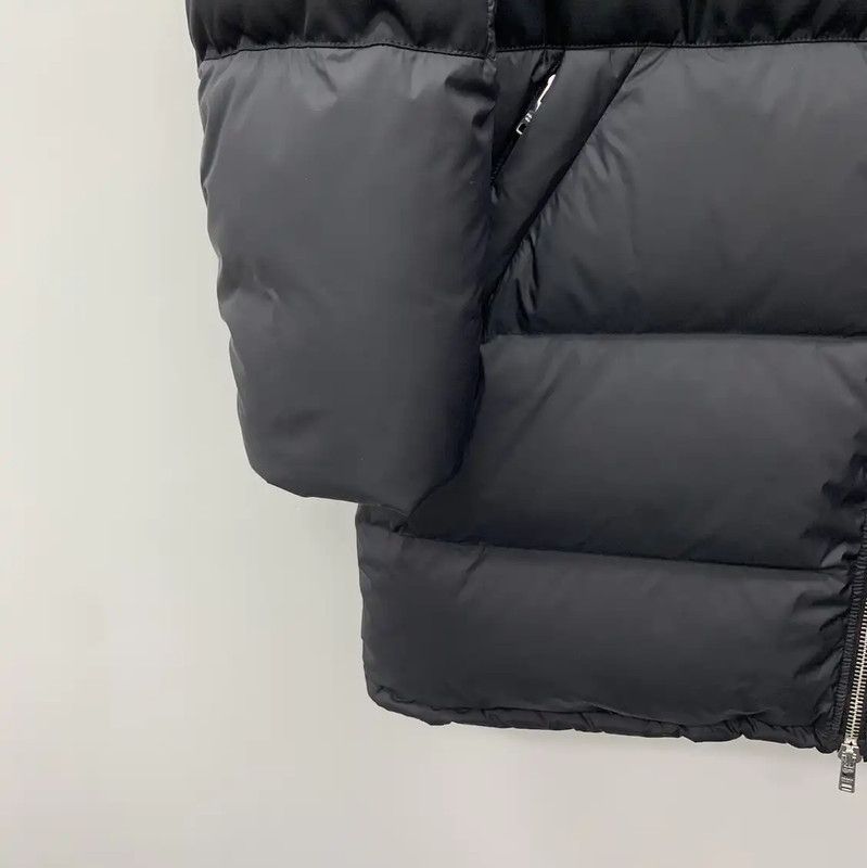 Prada Prada Men's Black Down Jacket Size US L / EU 52-54 / 3 - 5 Thumbnail
