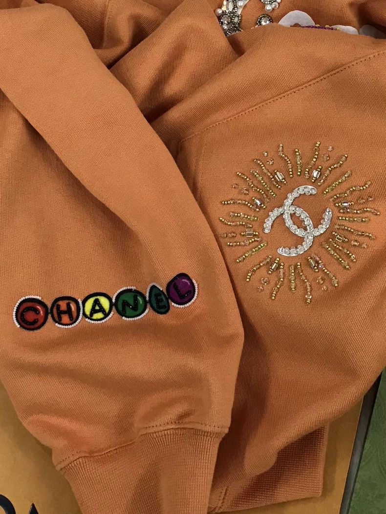 Chanel Chanel Pharrell Embellished Hoodie M - dmc Size US M / EU 48-50 / 2 - 4 Thumbnail