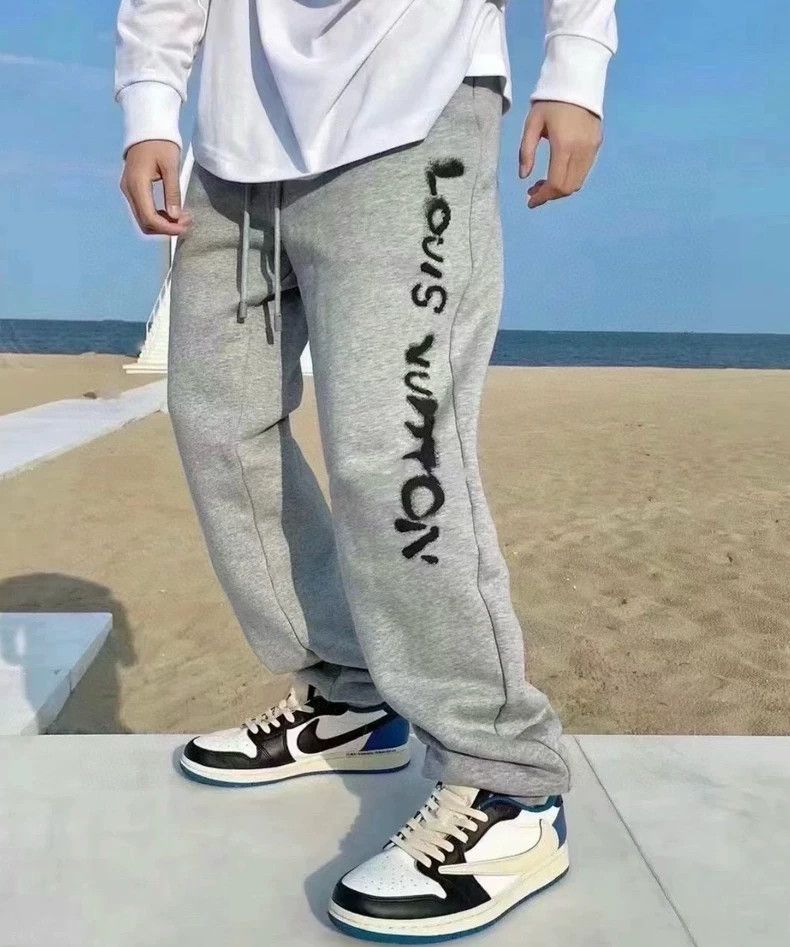 Louis Vuitton LV Gray Drawstring Sweatpants XS - dmc Size US 26 / EU 42 - 8 Thumbnail