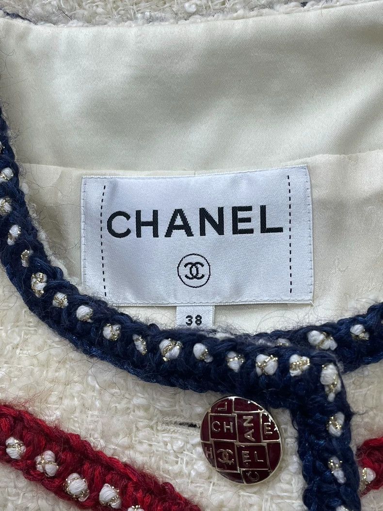 Chanel Chanel White Trimmed Jacket Size 38 - dmc Size US M / EU 48-50 / 2 - 4 Thumbnail