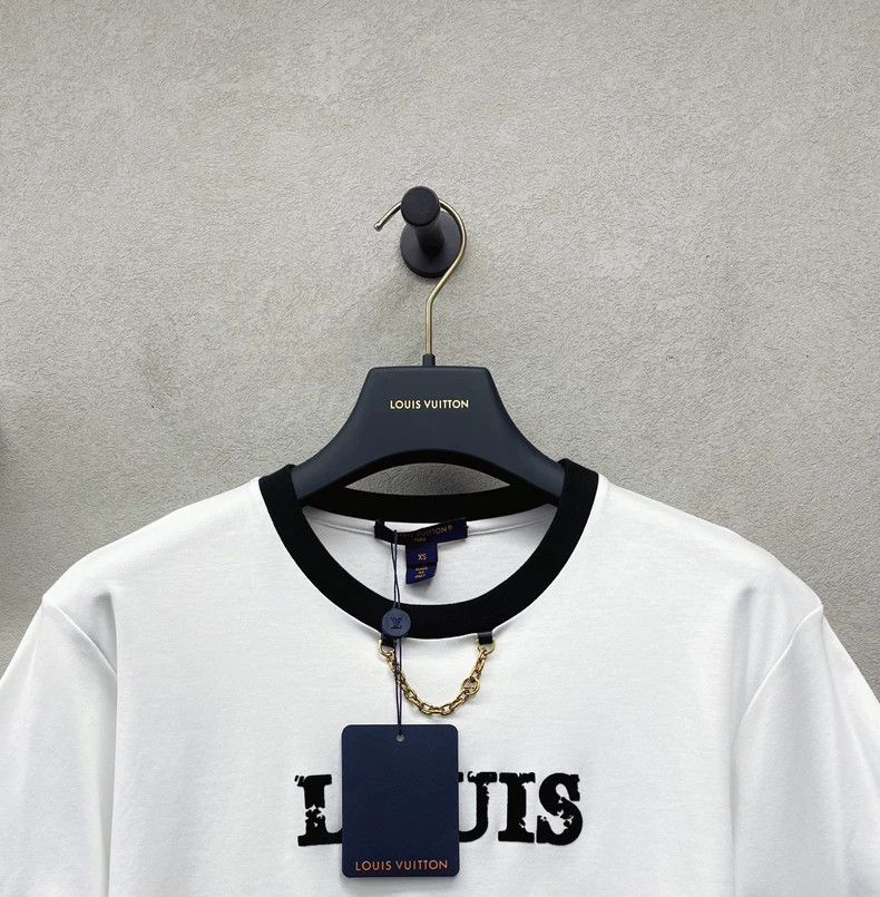 Louis Vuitton Louis Vuitton LV Logo Print Crewneck Tee - dmc Size US XS / EU 42 / 0 - 5 Thumbnail