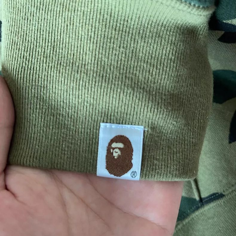 Bape BAPE x Readymade Camo Shark Hoodie - dmc Size US XXL / EU 58 / 5 - 7 Thumbnail