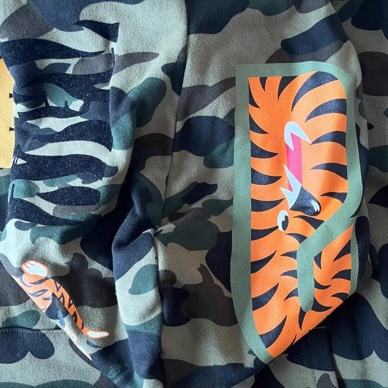 Bape BAPE x Readymade Camo Shark Hoodie - dmc Size US XXL / EU 58 / 5 - 5 Thumbnail