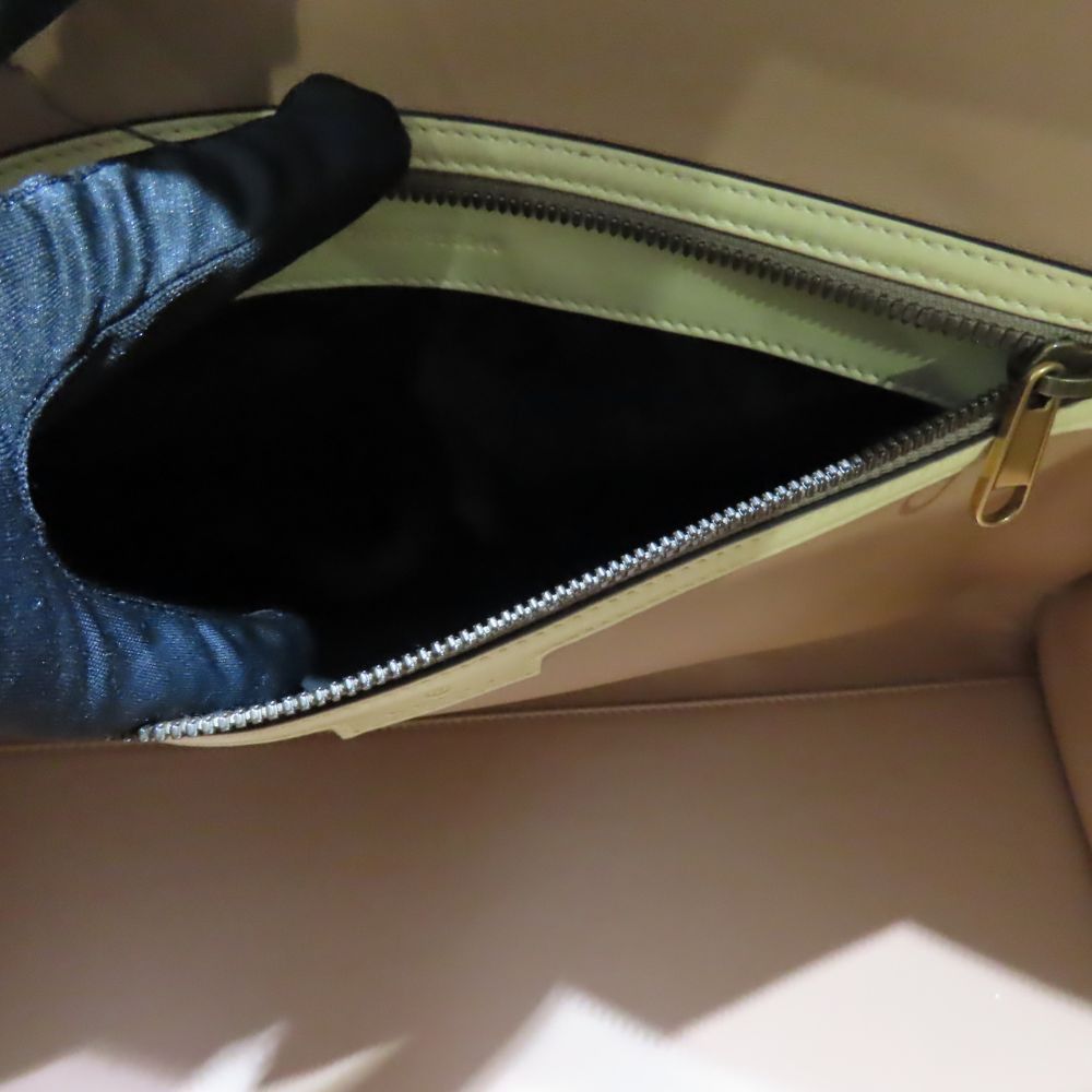 Gucci Gucci Gucci Double G Python Medium Tote Bag Natural Material Tote Bag 711057 DUTY FREE for USA Size ONE SIZE - 9 Thumbnail