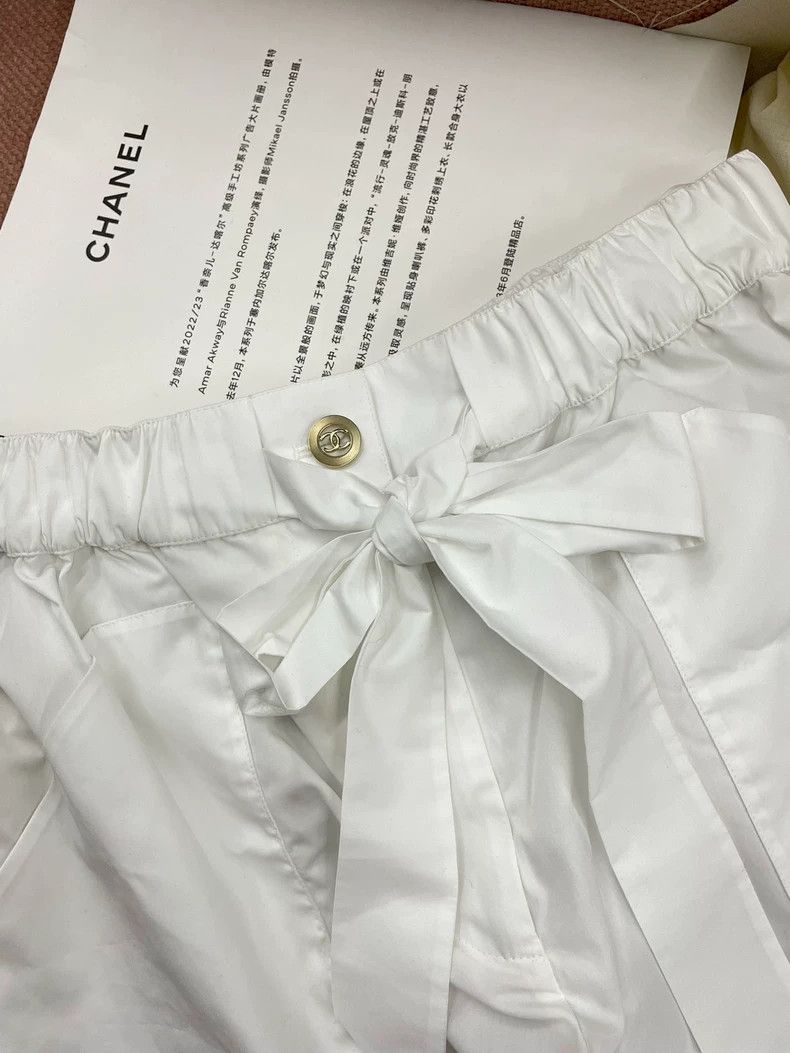 Chanel Chanel White Bow Mesh Shorts - dmc Size US 38 / EU 54 - 2 Thumbnail