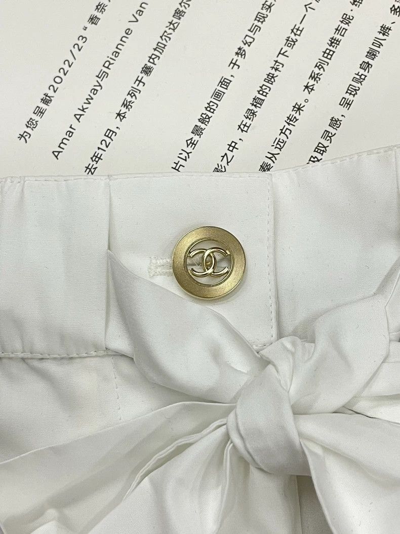 Chanel Chanel White Bow Mesh Shorts - dmc Size US 38 / EU 54 - 3 Thumbnail