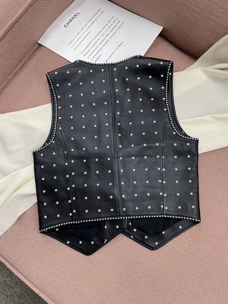 Chanel Chanel Black Logo Leather Sleeveless Vest - dmc Size US XS / EU 42 / 0 - 3 Thumbnail