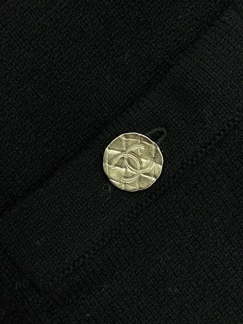 Chanel Chanel 22P Black Gold CC Cashmere Cardigan - dmc Size US XS / EU 42 / 0 - 3 Thumbnail