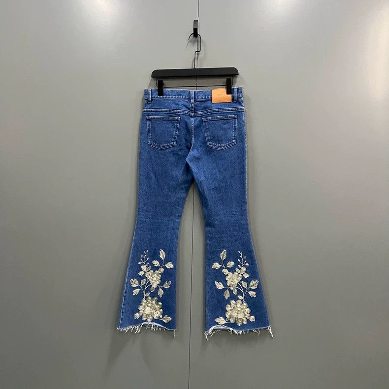 Gucci GUCCI Floral Embroidered Flare Jeans - dmc Size US 27 - 2 Thumbnail