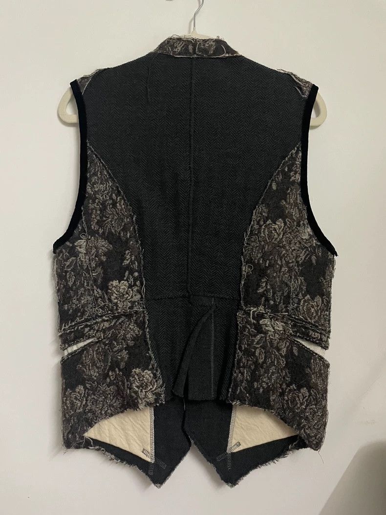 Takahiromiyashita The Soloist. Takahiro Miyashita The Soloist 13aw Vest - dmc Size US S / EU 44-46 / 1 - 2 Thumbnail