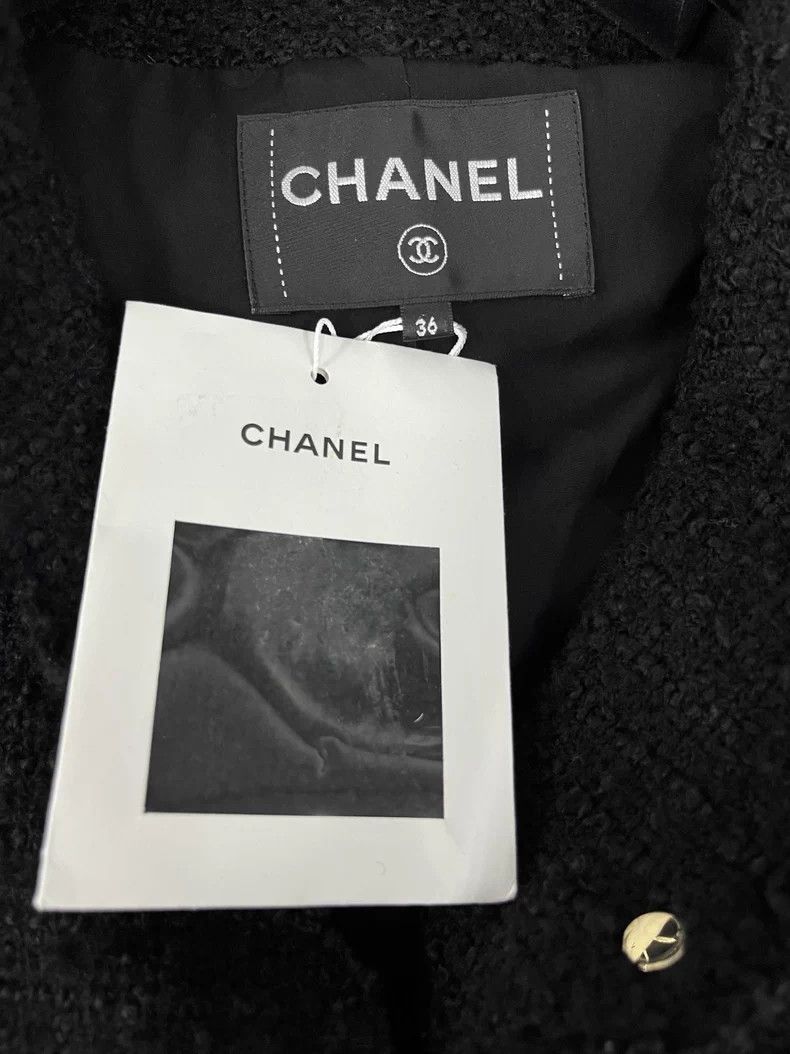 Chanel Chanel Black Gold Button Wave Edge Coat - dmc Size US M / EU 48-50 / 2 - 4 Thumbnail