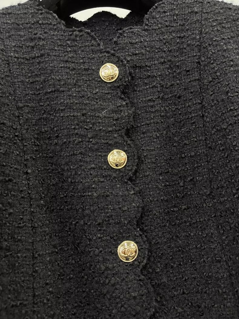 Chanel Chanel Black Gold Button Wave Edge Coat - dmc Size US M / EU 48-50 / 2 - 2 Thumbnail