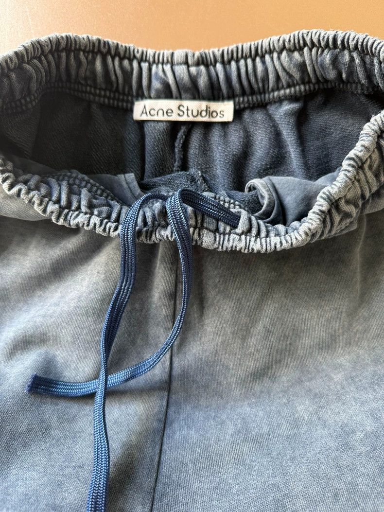 Acne Studios Acne Studios Classic Distressed Denim Pants - dmc Size US 26 / EU 42 - 3 Thumbnail