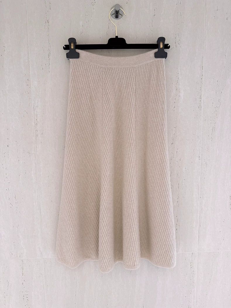 Loro Piana Loro Piana Baby Cashmere Skirt - dmc Size US 38 / EU 54 - 2 Thumbnail