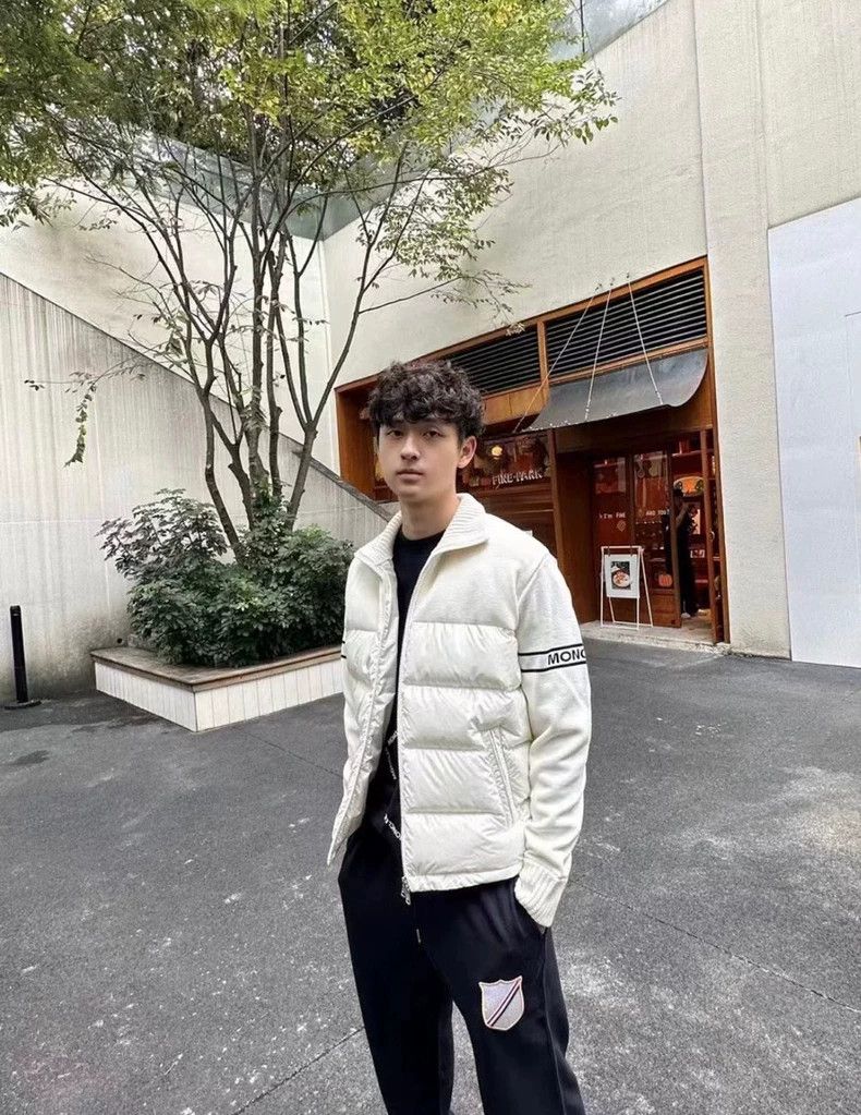Thom Browne Thom Browne Shield Patch Sweatpants - dmc Size US 28 / EU 44 - 2 Thumbnail