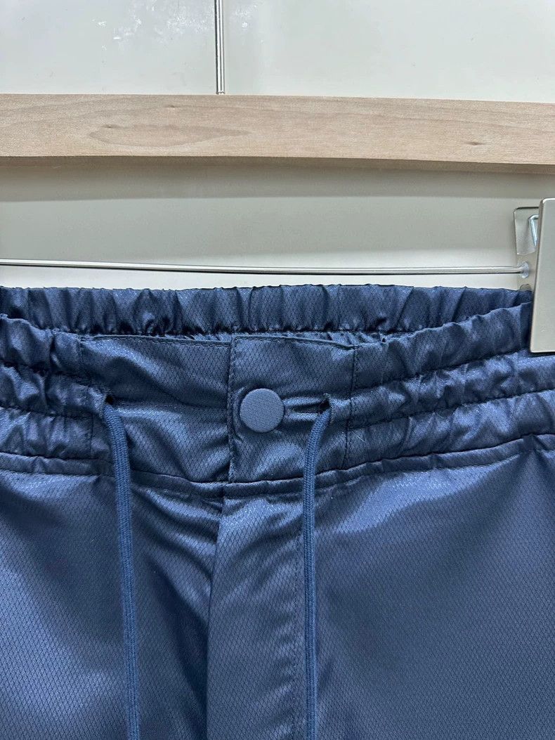 Thom Browne Thom Browne Navy Stripe Nylon Pants - dmc Size US 31 - 7 Thumbnail