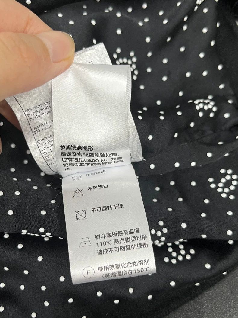 Chanel Chanel 24B Blue Sequin Flower Cashmere Vest - dmc Size US M / EU 48-50 / 2 - 7 Thumbnail