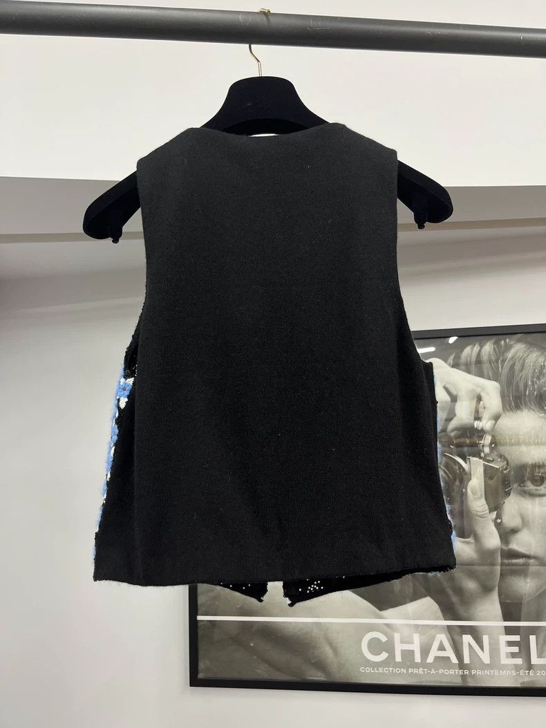 Chanel Chanel 24B Blue Sequin Flower Cashmere Vest - dmc Size US M / EU 48-50 / 2 - 3 Thumbnail