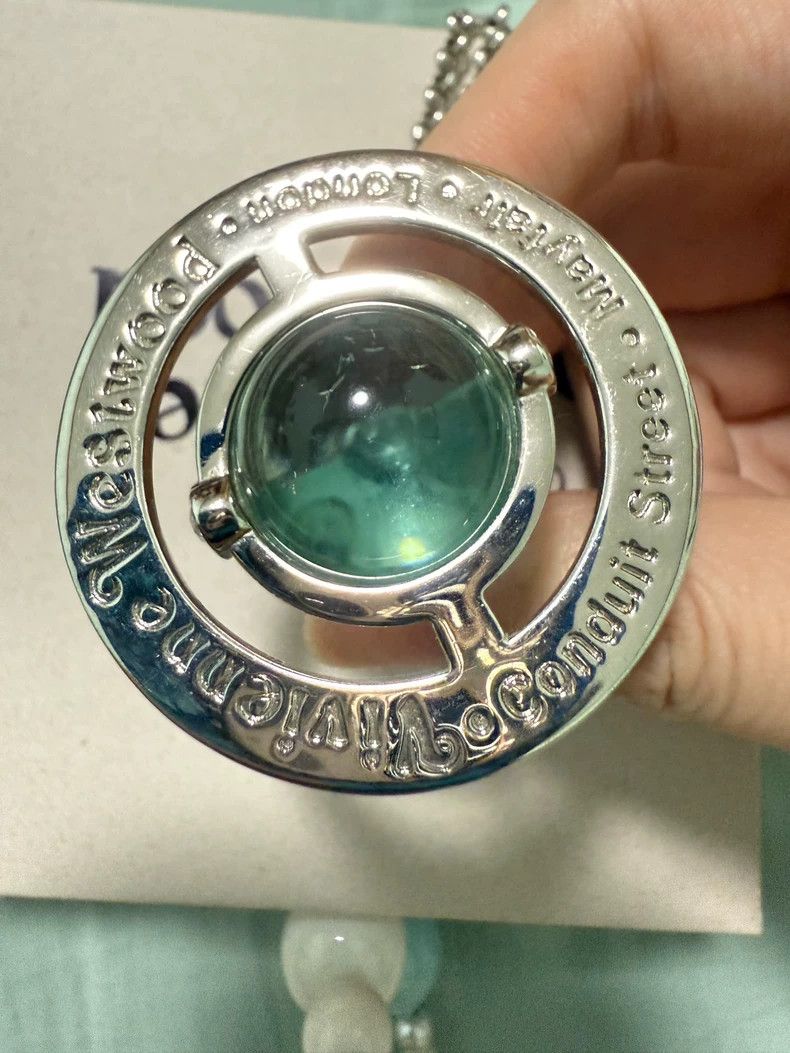 Vivienne Westwood Mint Green Orb Necklace - dmc