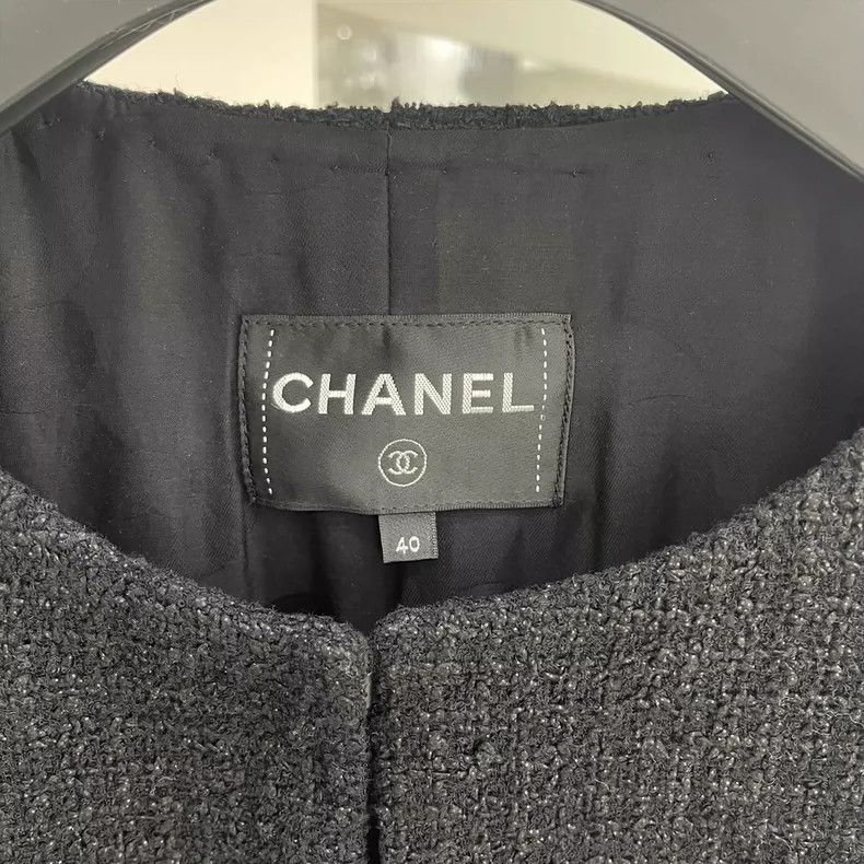 Chanel Chanel Black CC Round Neck Coat - dmc Size US M / EU 48-50 / 2 - 3 Thumbnail