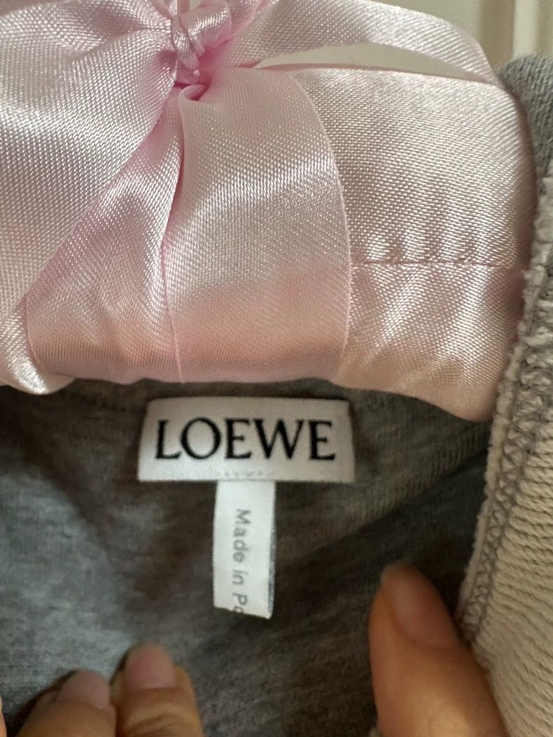 Loewe Loewe Gray Logo Sweatshirt Women's XS - dmc Size US XS / EU 42 / 0 - 3 Thumbnail
