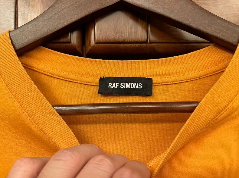 Raf Simons Raf Simons SS17 Orange T-shirt - dmc Size US L / EU 52-54 / 3 - 3 Thumbnail
