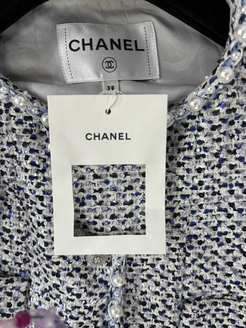 Chanel Chanel White Blue Pearl Sequin Jacket - dmc Size US M / EU 48-50 / 2 - 4 Thumbnail