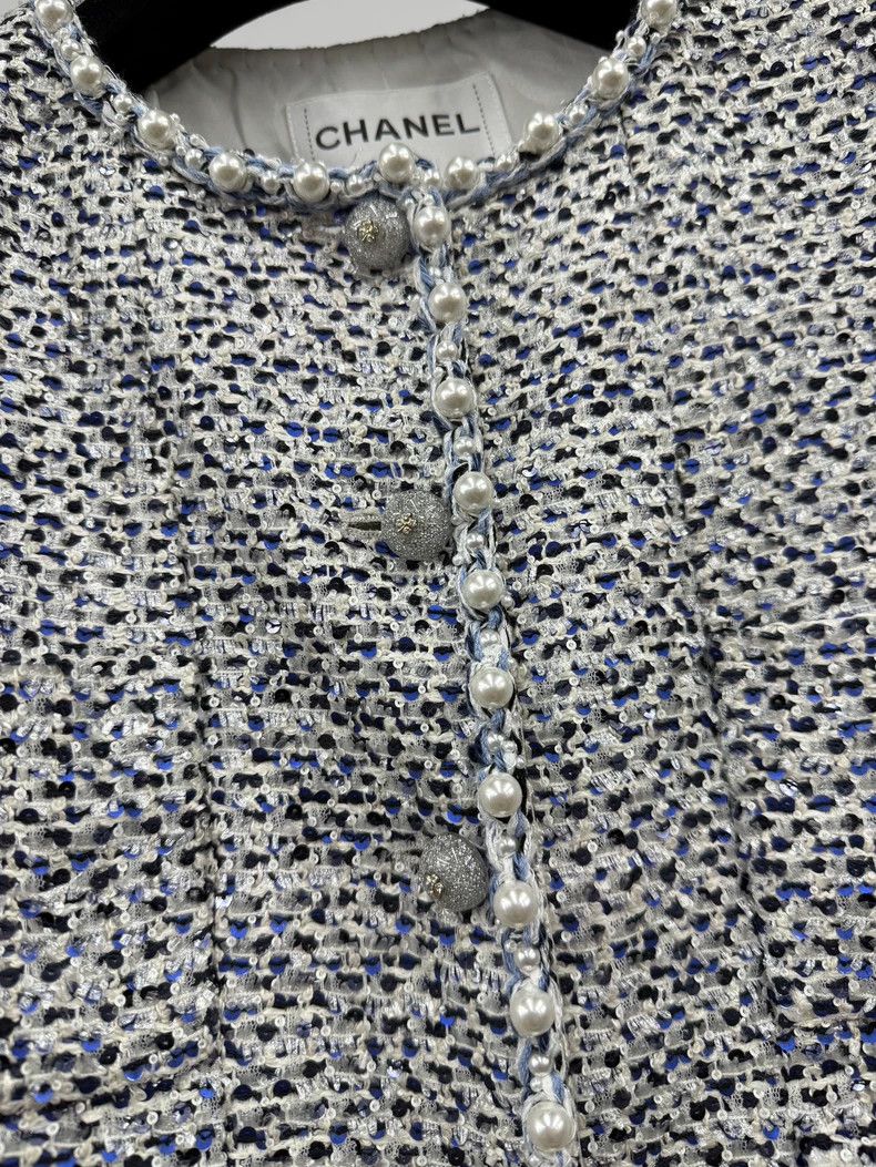 Chanel Chanel White Blue Pearl Sequin Jacket - dmc Size US M / EU 48-50 / 2 - 2 Thumbnail