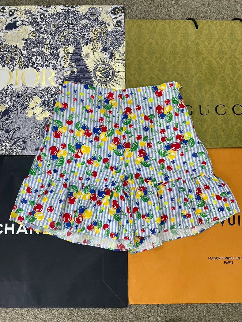 Gucci Gucci Cherry Print High-Waist Shorts - dmc Size US 31 - 3 Thumbnail