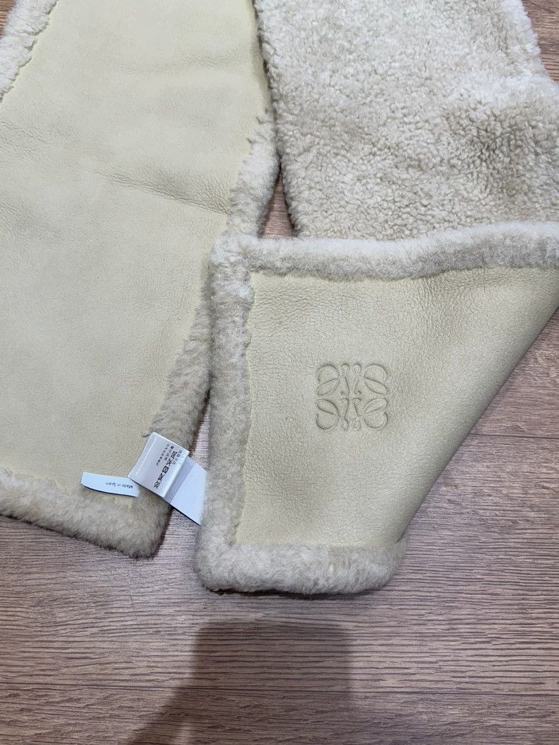 Loewe LOEWE Shearling Leather Logo Scarf - dmc Size ONE SIZE - 2 Thumbnail