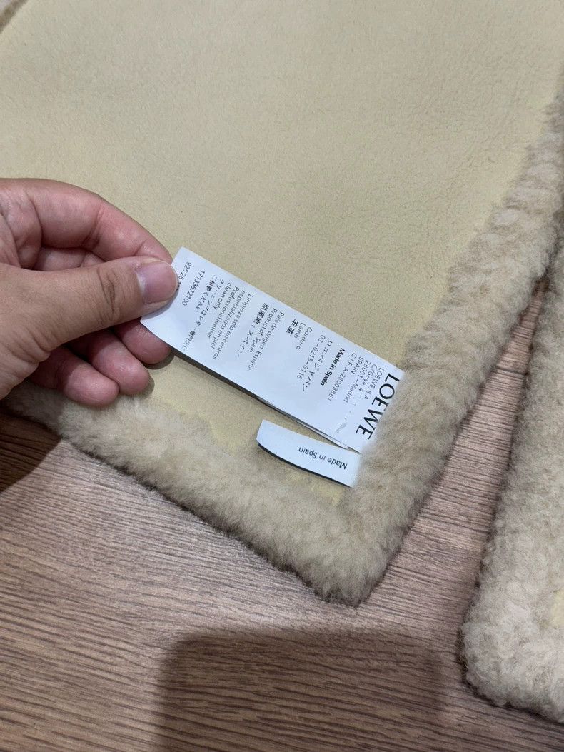 Loewe LOEWE Shearling Leather Logo Scarf - dmc Size ONE SIZE - 3 Thumbnail