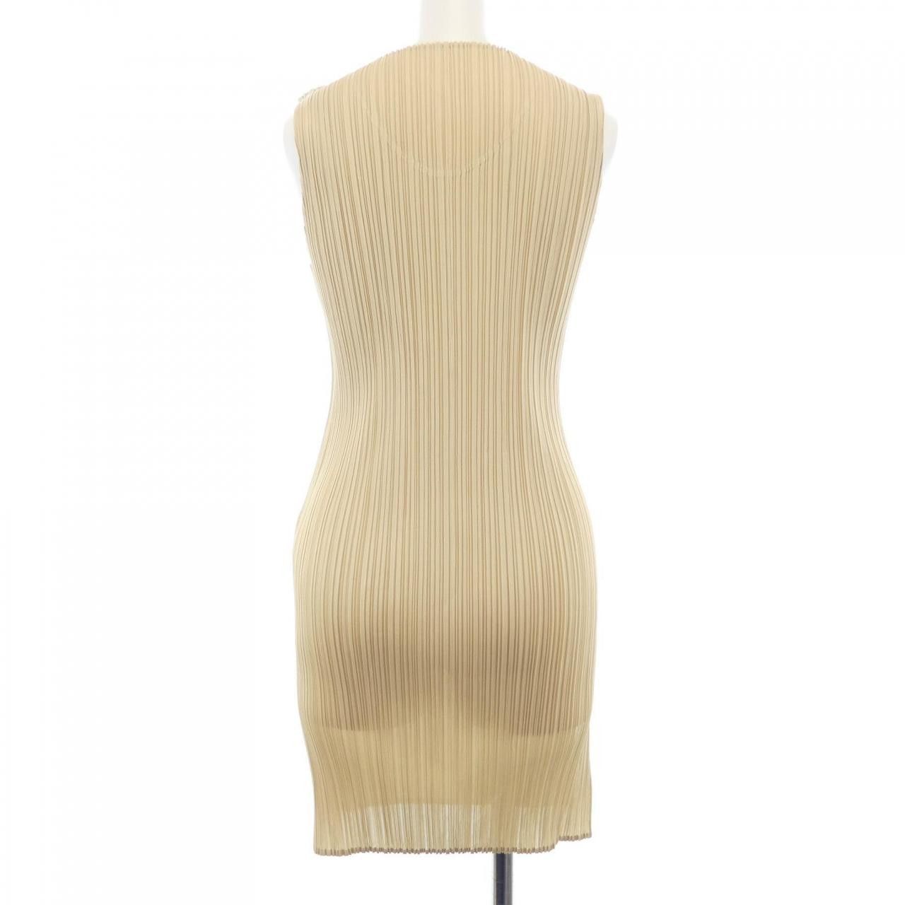 Issey Miyake Issey Miyake Pleats Please Dress Plastic Dresses DUTY FREE for USA Size ONE SIZE - 2 Thumbnail