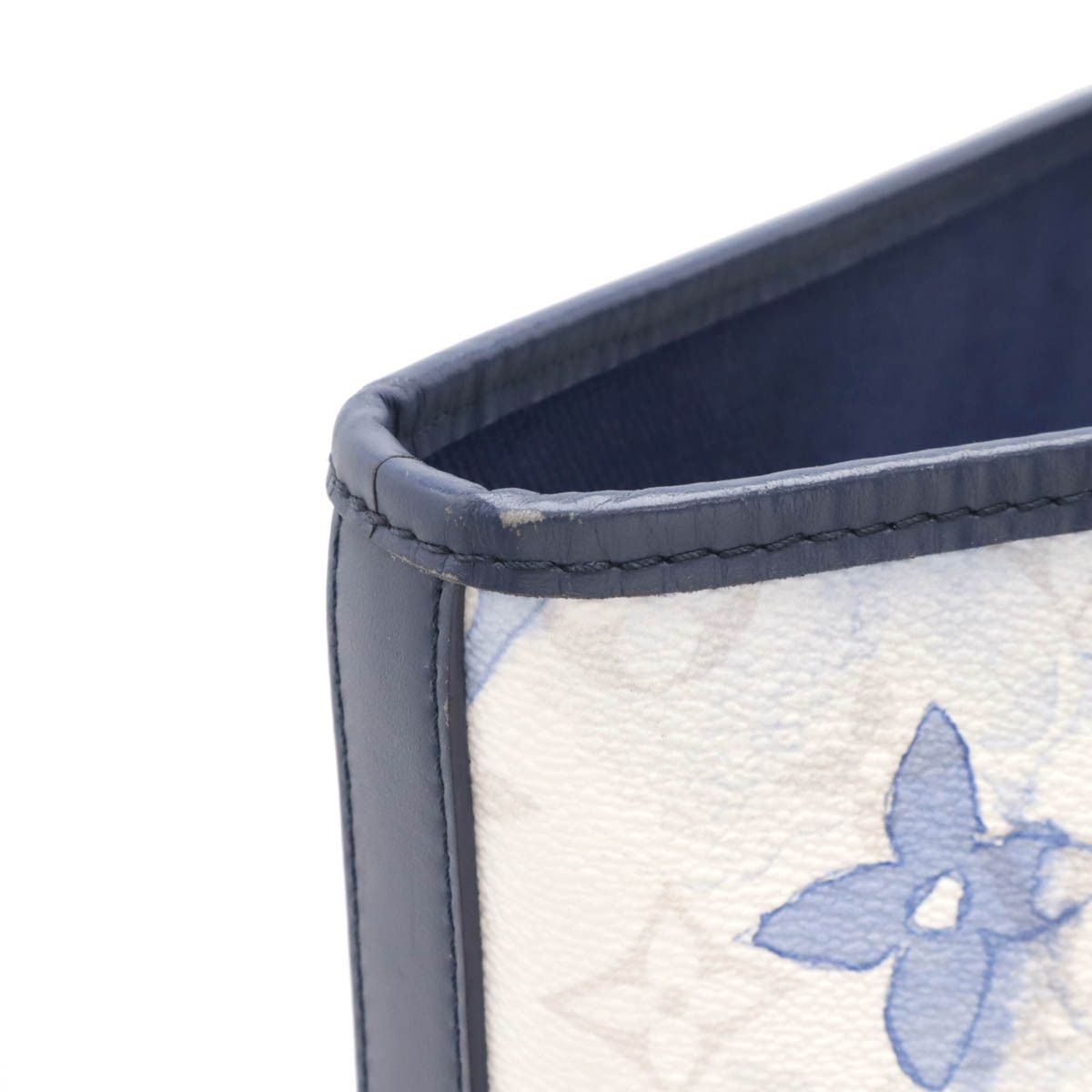 Louis Vuitton Louis Vuitton Louis Vuitton Monogram Watercolor Week-End Tote GM 2way Tote Bag M45755 Canvas Tote Bag M45755 DUTY FREE for USA Size ONE SIZE - 4 Thumbnail