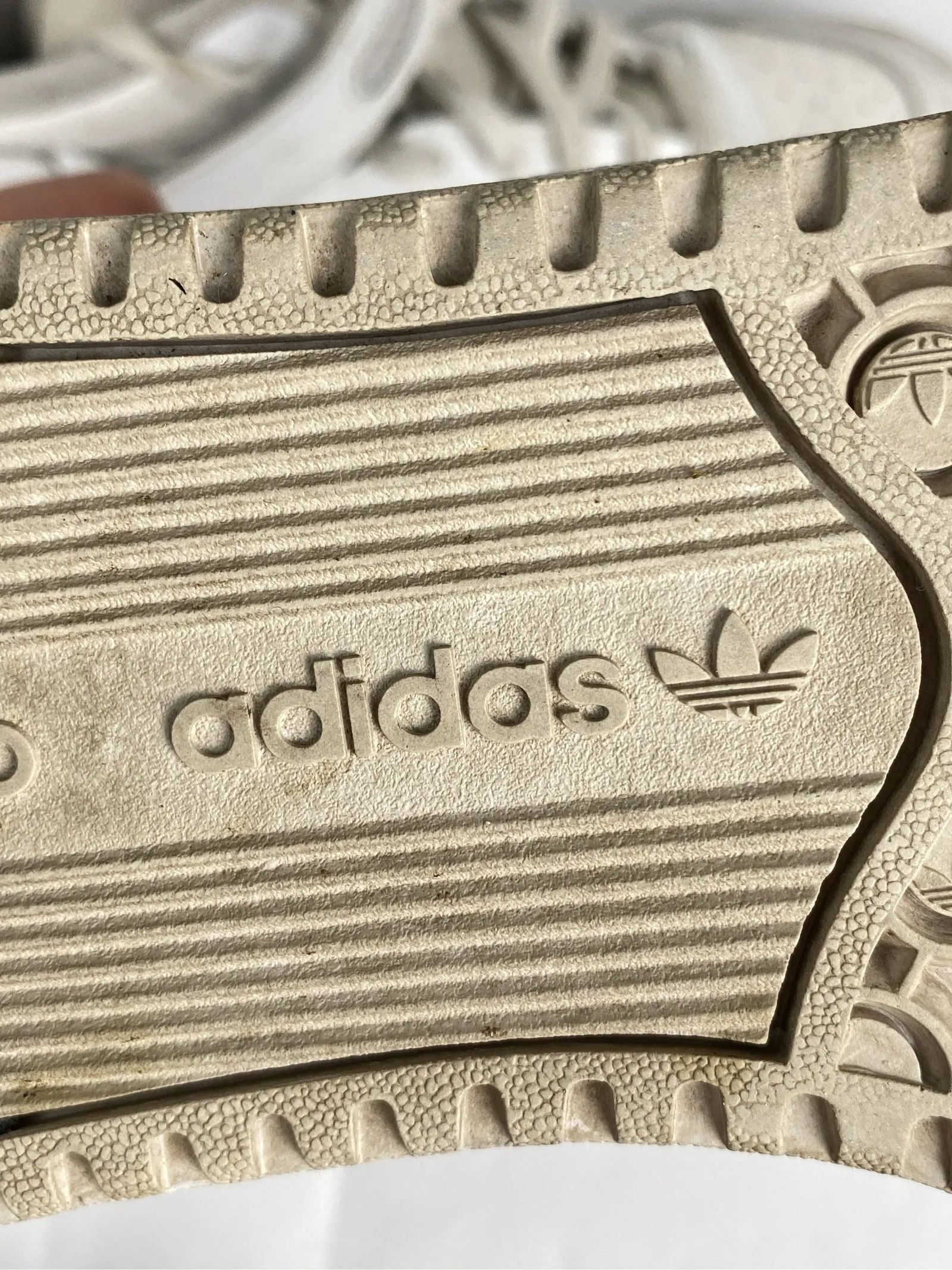 Adidas Adidas Sneakers Size US 10 / IT 40 - 2 Thumbnail
