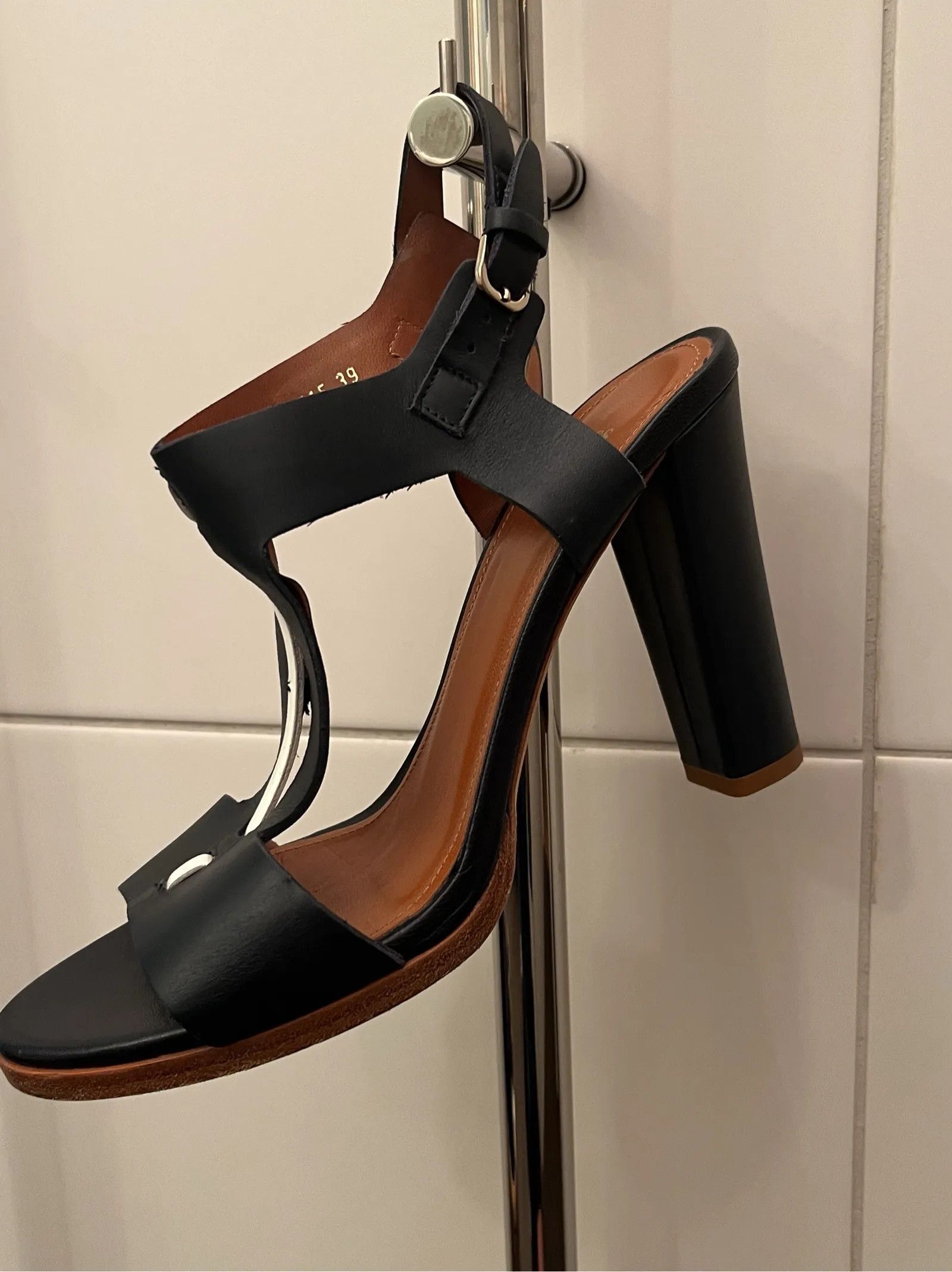 Hugo Boss Hugo Boss Sandals Size US 9 / IT 39 - 4 Thumbnail