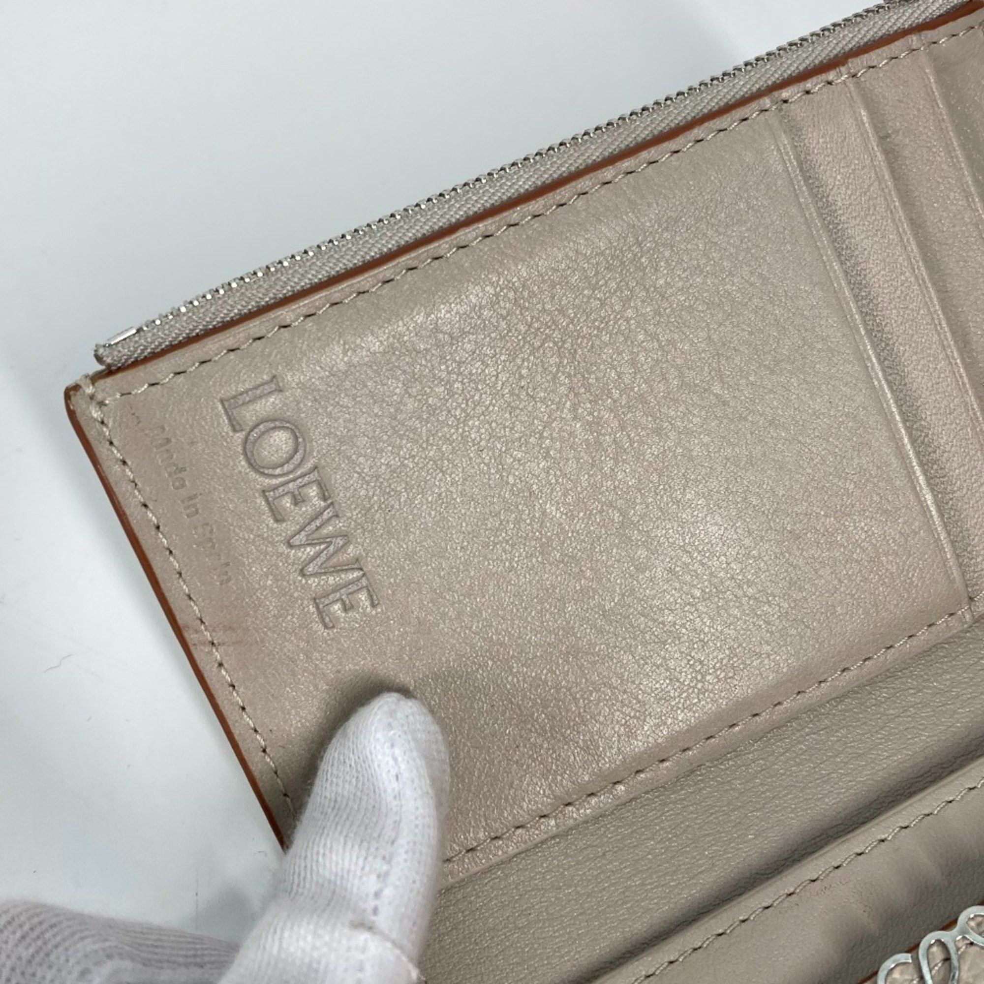 Loewe LOEWE Anagram Vertical Wallet C821S33X07 Small Compact Trifold Leather for Women in Light Ghost Beige Size ONE SIZE - 7 Thumbnail