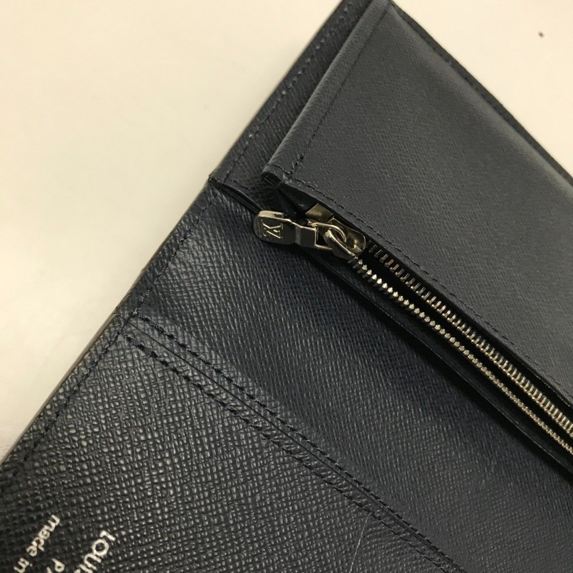 Louis Vuitton LOUIS VUITTON M60615 Epi Leather Portefeuille Brazza Bifold Long Wallet, Men's, Blue Marine, Navy Size ONE SIZE - 10 Thumbnail