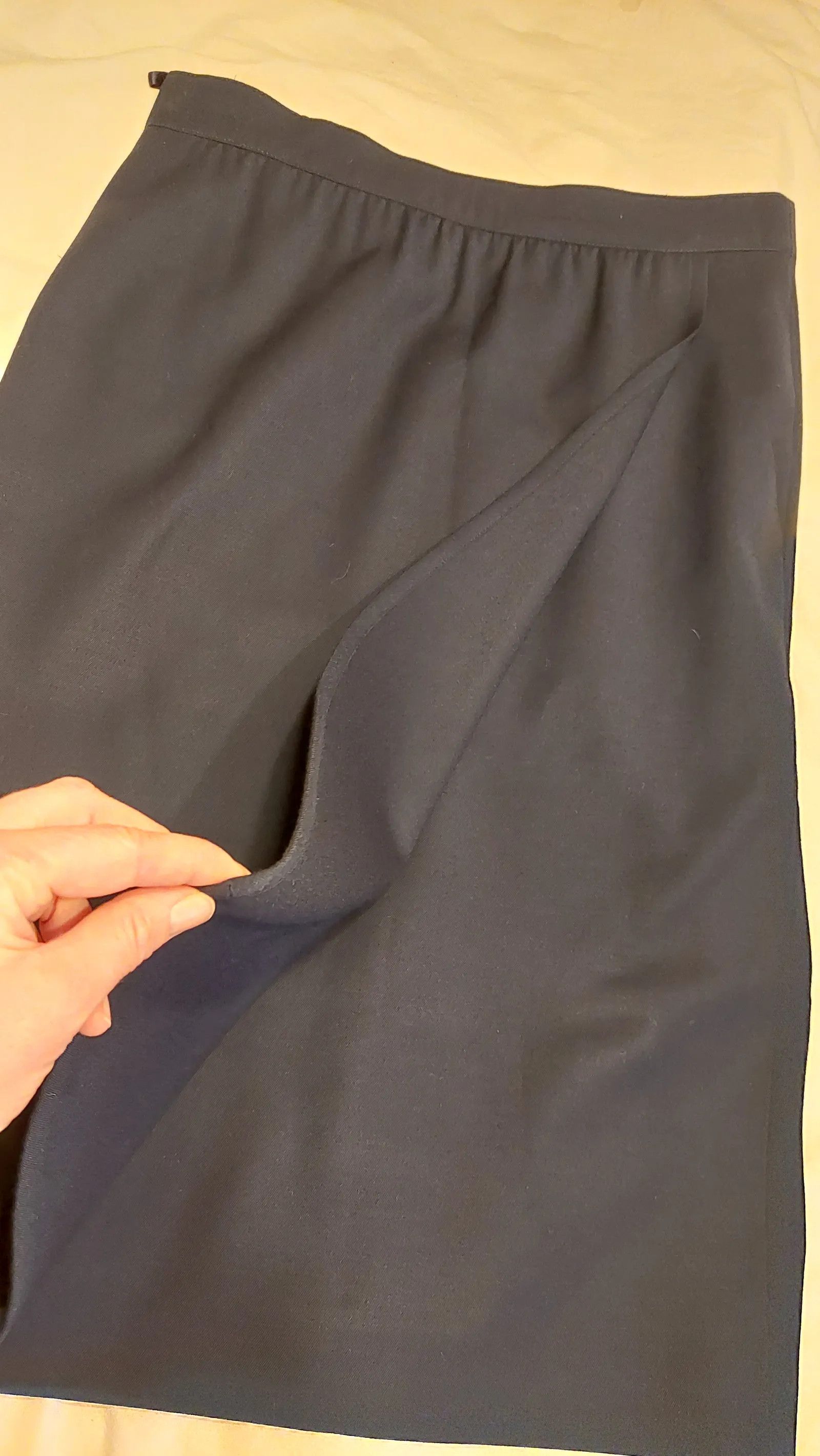 Escada Escada Skirt Size 28" / US 6 / IT 42 - 4 Thumbnail