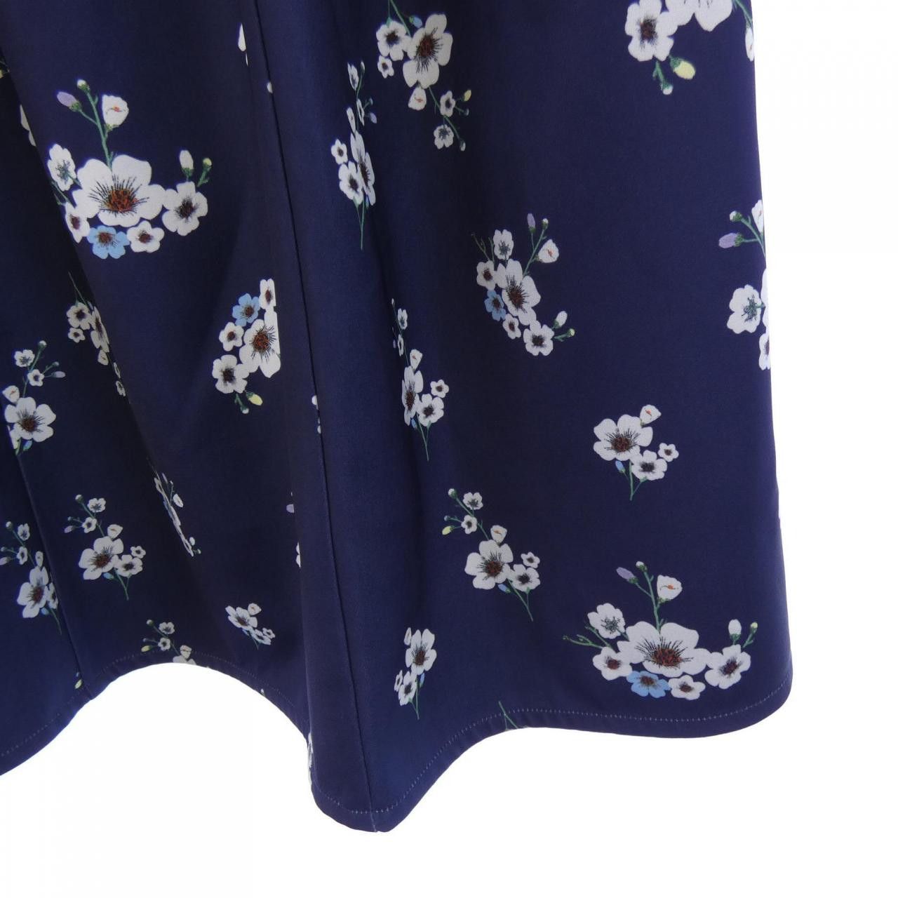 Other Other Self-Portrait Skirt Others Skirts DUTY FREE for USA Size ONE SIZE - 6 Thumbnail