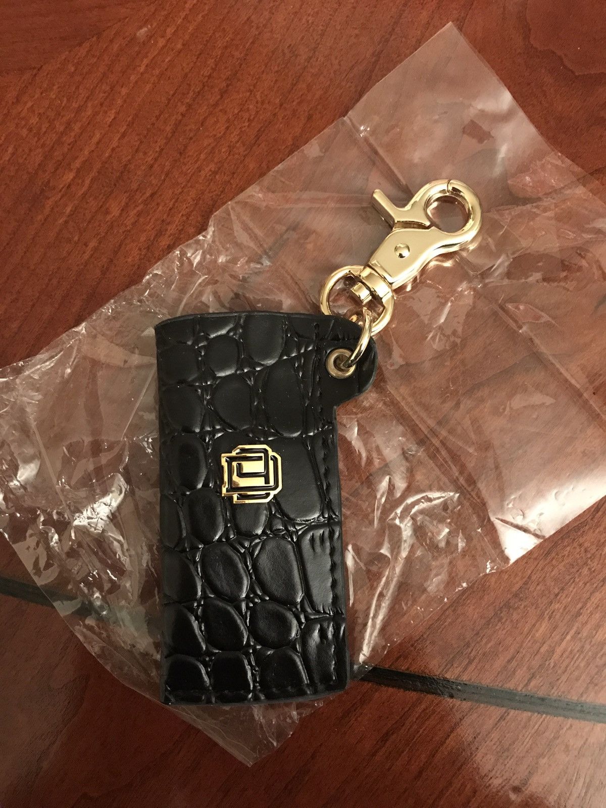 D9 Reserve *BRAND NEW* D9 Reserve Lighter Sleeve Keychain Size ONE SIZE - 1 Thumbnail